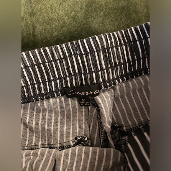 Jogger - Picture 2 of 4